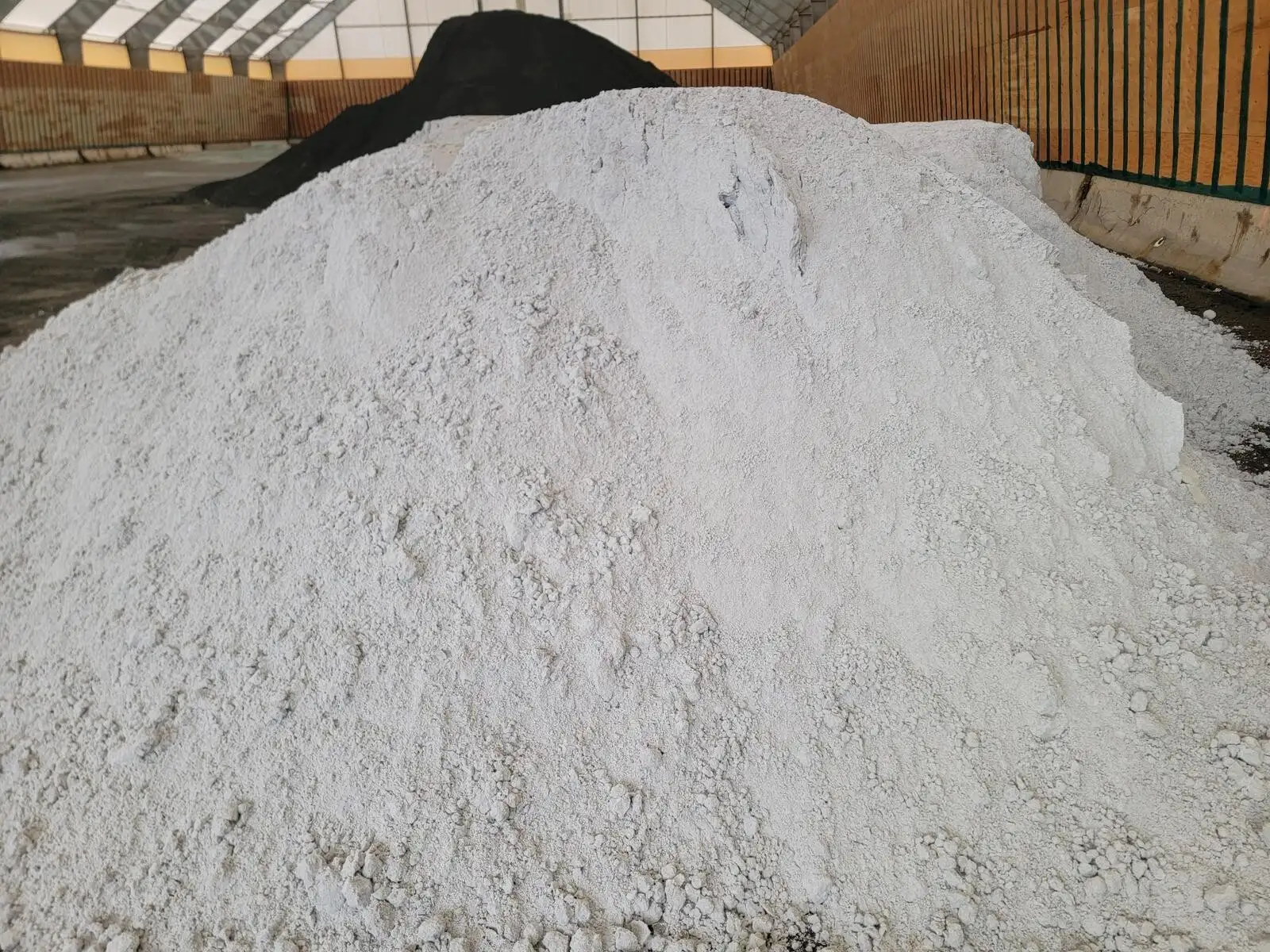 Bulk Dolomitic Agricultural Lime photo 4