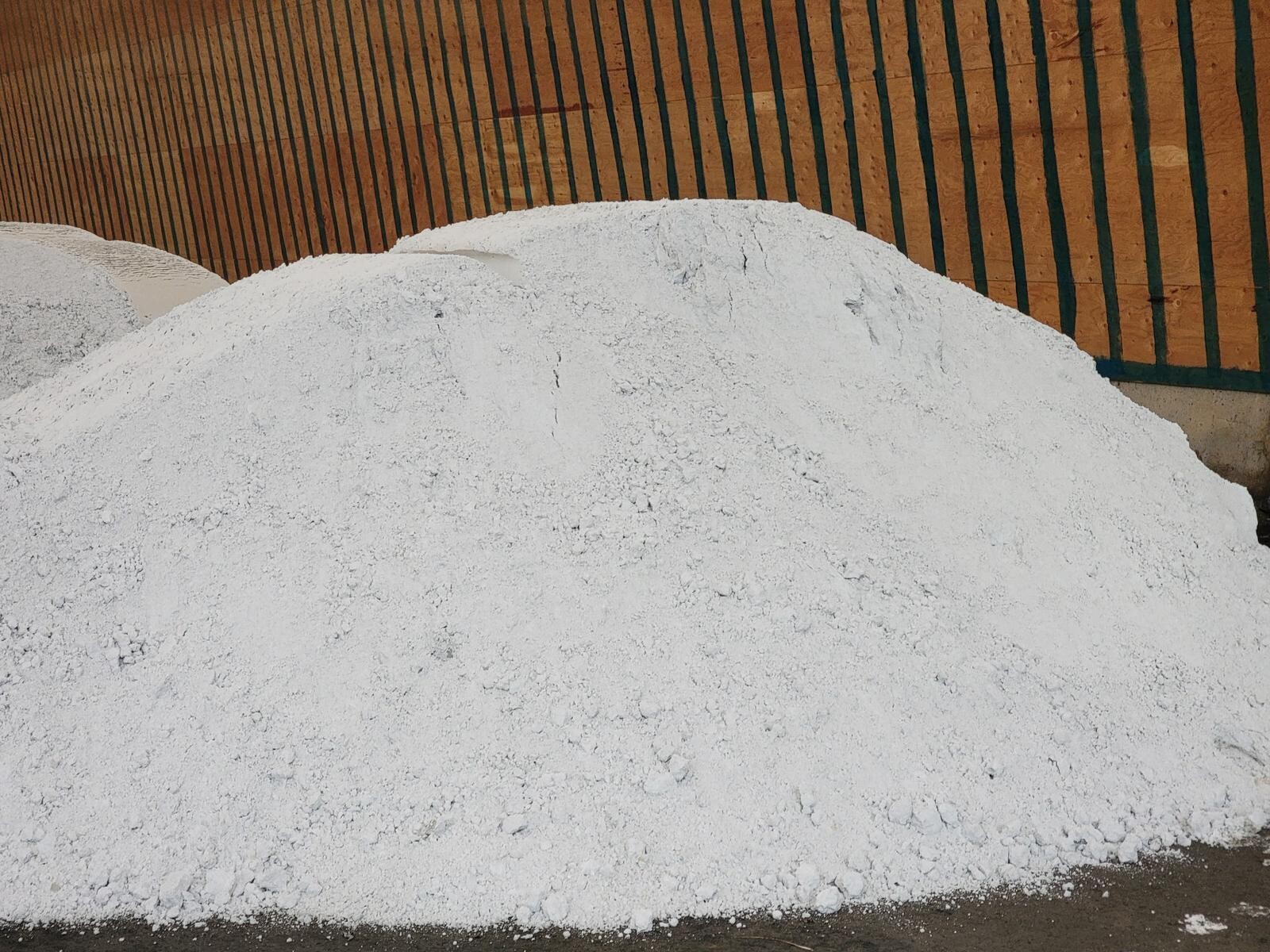 Bulk Dolomitic Agricultural Lime photo 1