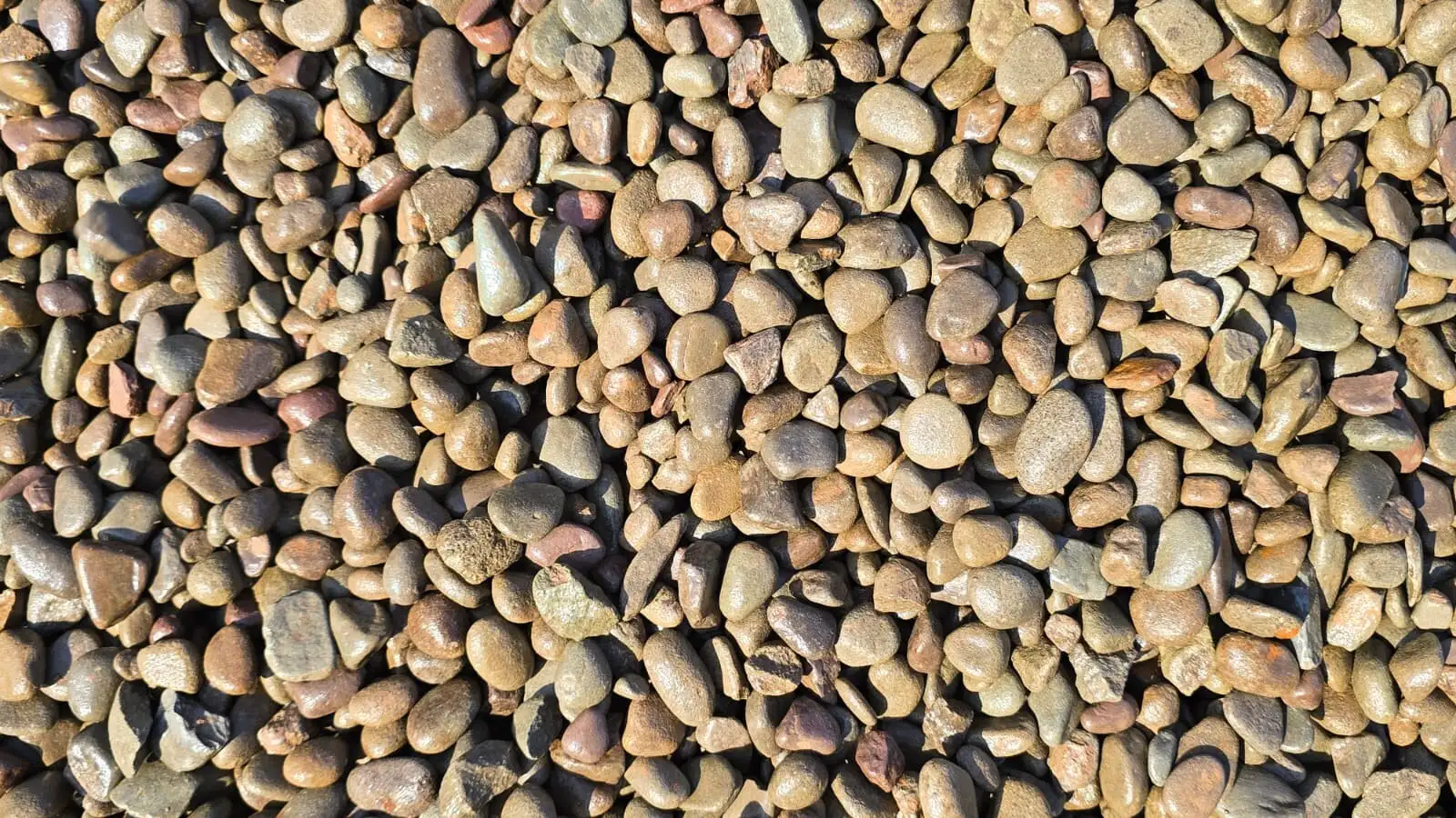 3/8″ Up Delaware River Pea Gravel Washed photo 2